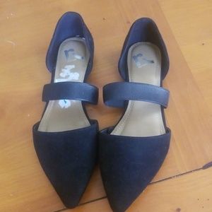 Report Shoes - Report Strappy Flats Suede Size 10 Report Shoes - Report Strappy Flats Suede Size 10